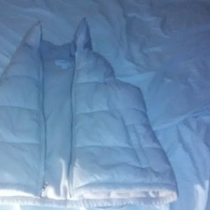 Puffer coat. Sleeveless